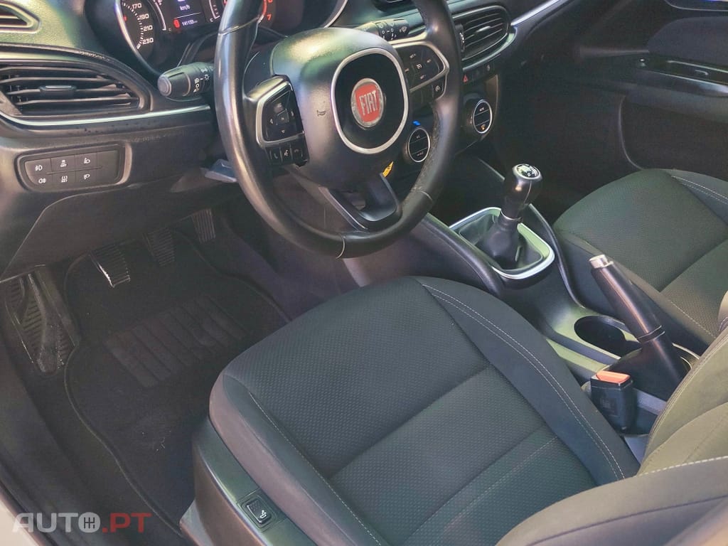 Fiat Tipo 1.3 M-Jet Lounge