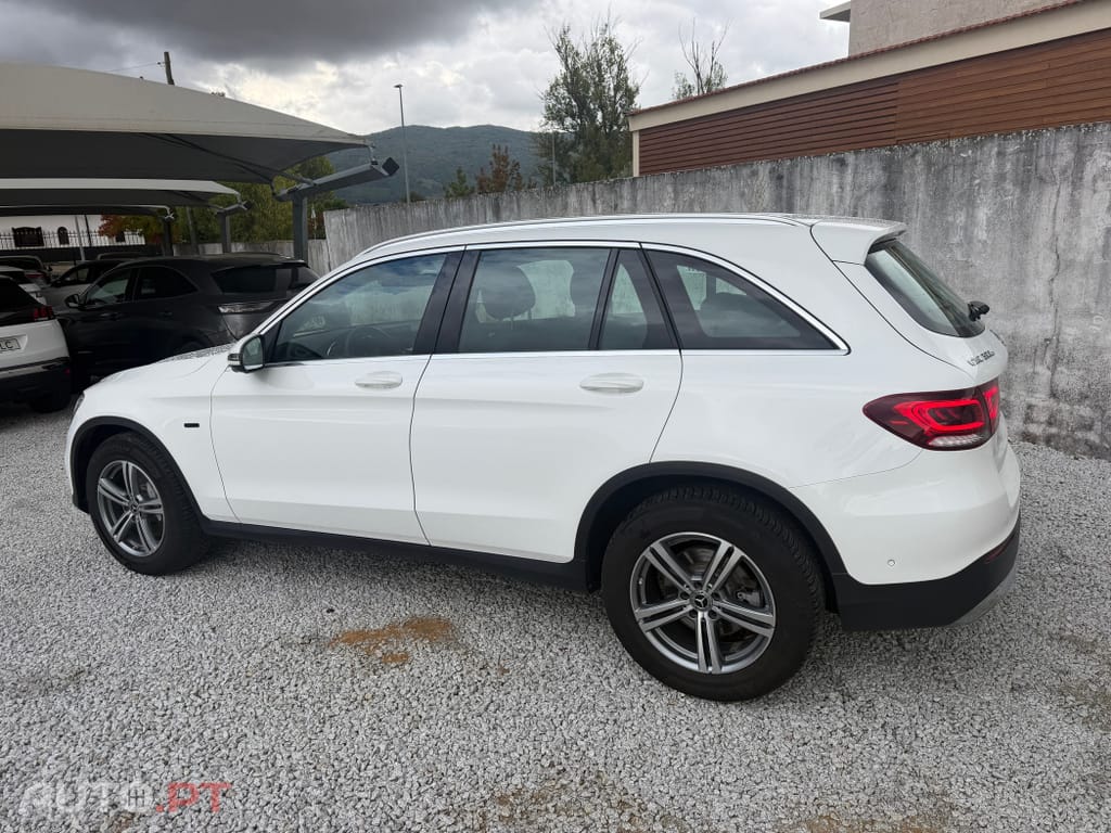 Mercedes-Benz GLC 300 e 4Matic foto 4