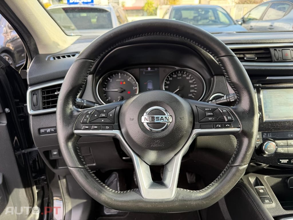 Nissan Qashqai 1.5 dCi N-Connecta 18