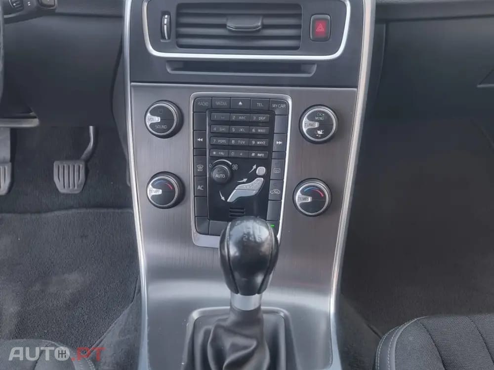 Volvo V60 1.6 D2 Momentum Eco