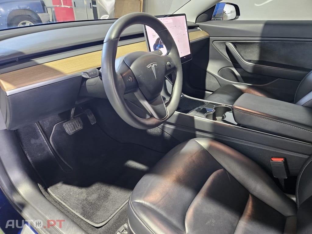 Tesla Model 3 Long Range Tração Traseira