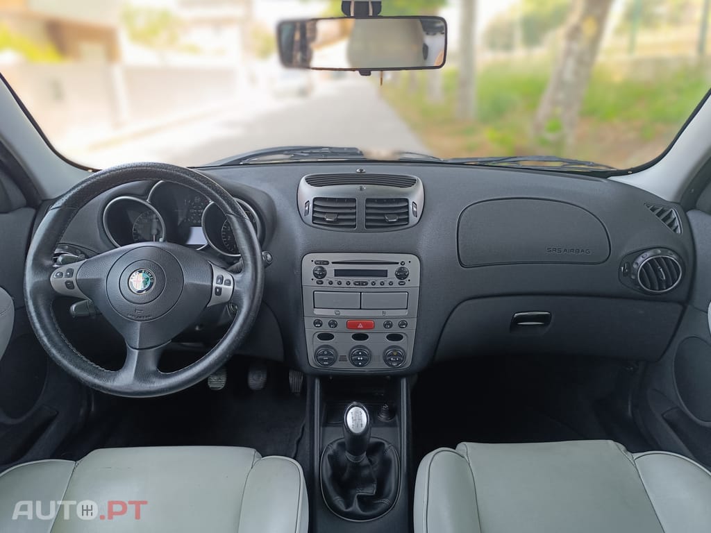 Alfa Romeo 147 1.6 TS Distinctive