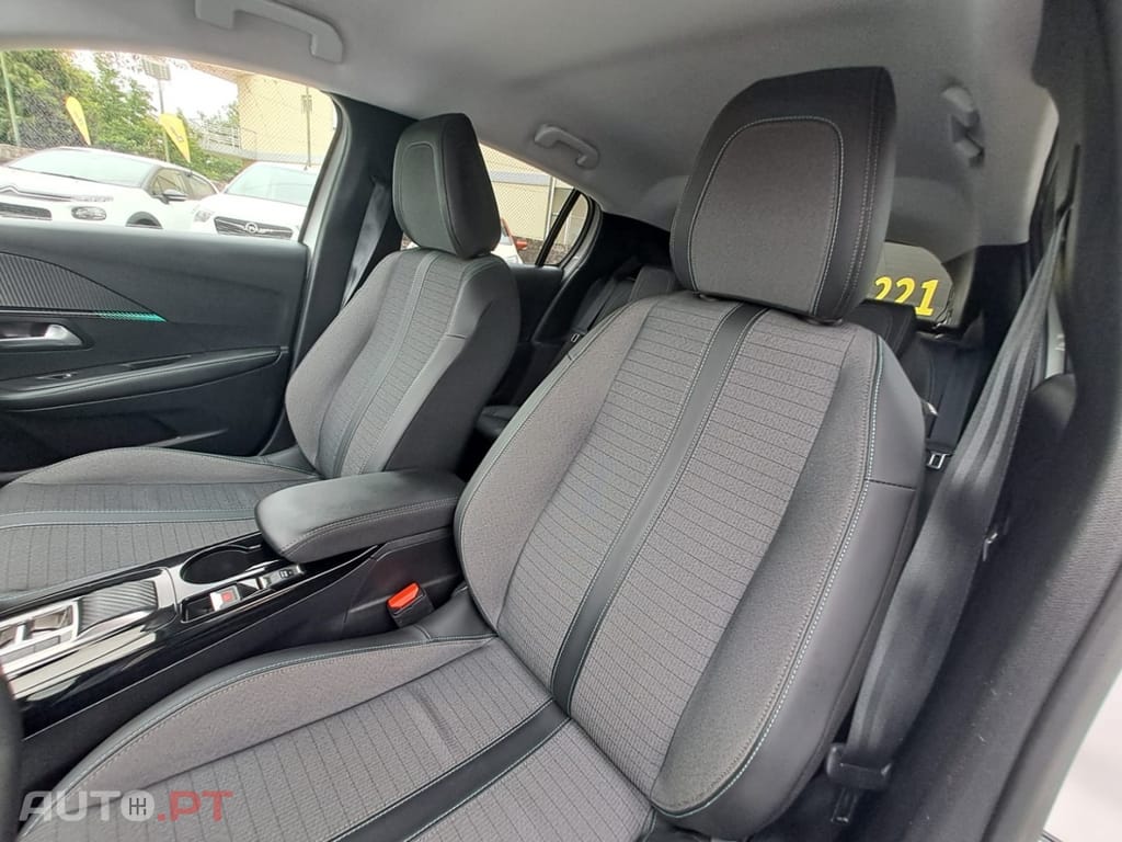 Peugeot E-208 50 kWh Allure