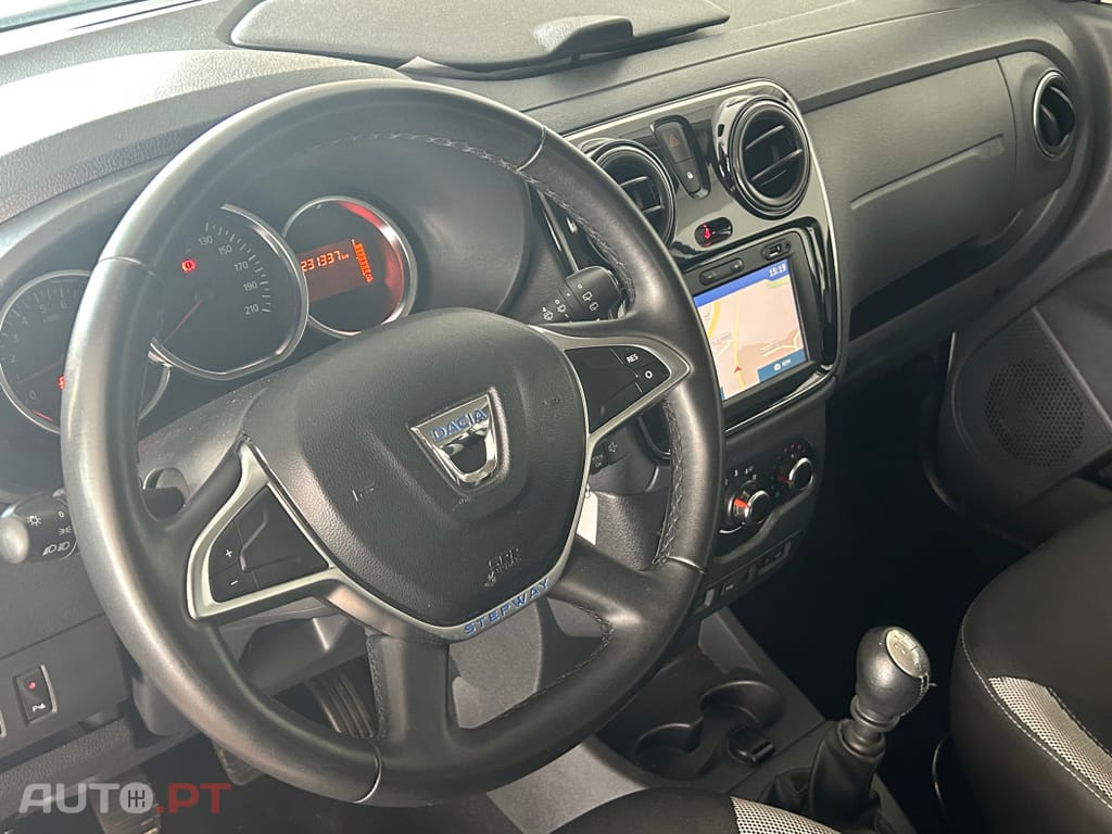 Dacia Lodgy 1.5 dCi Stepway 7L