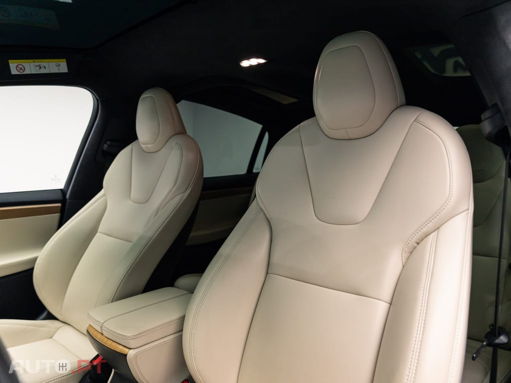 Tesla Model X 100 kWh Long Range AWD