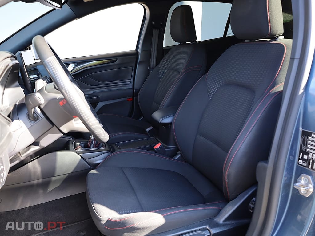 Ford Focus SW 1.0 EcoBoost MHEV ST-Line X