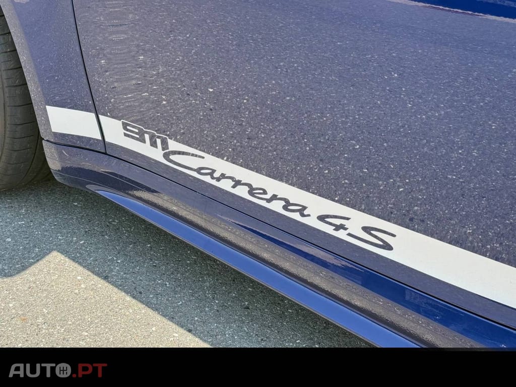 Porsche 992 Carrera 4S