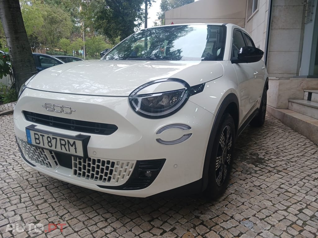 Fiat 600 1.2 Hybrid Icon