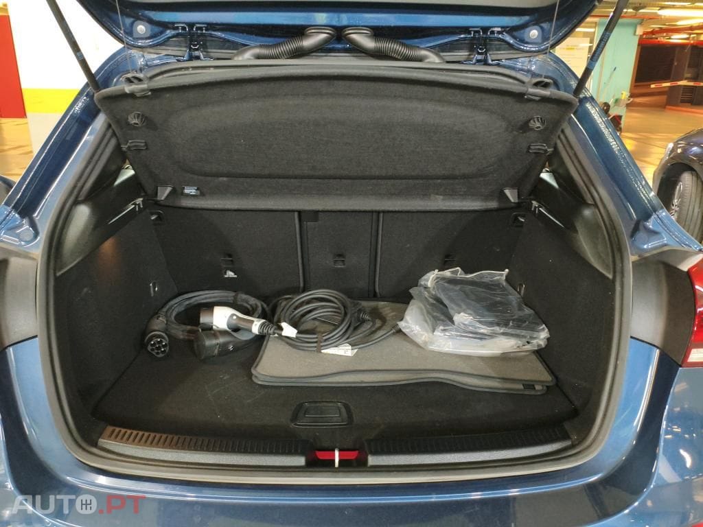 Mercedes-Benz A 250 e Style Plus