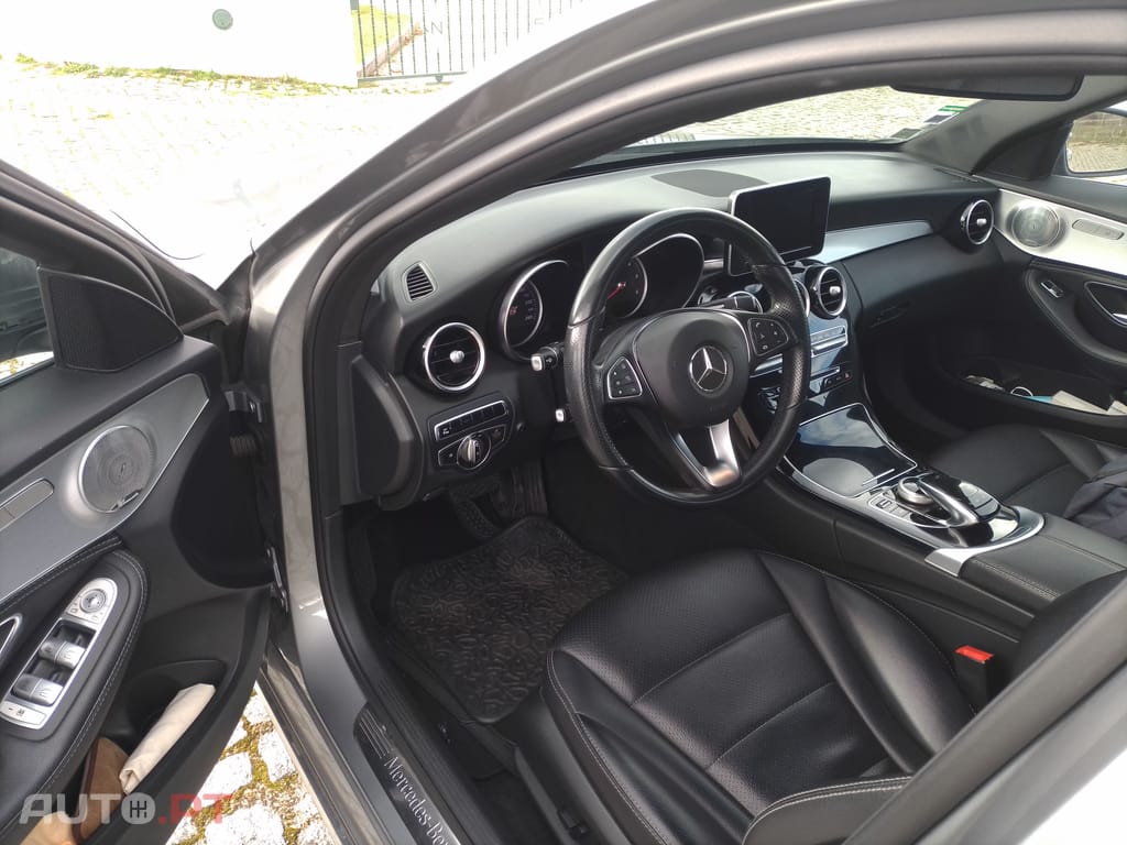 Mercedes-Benz C 300 Bluetec Hybrid