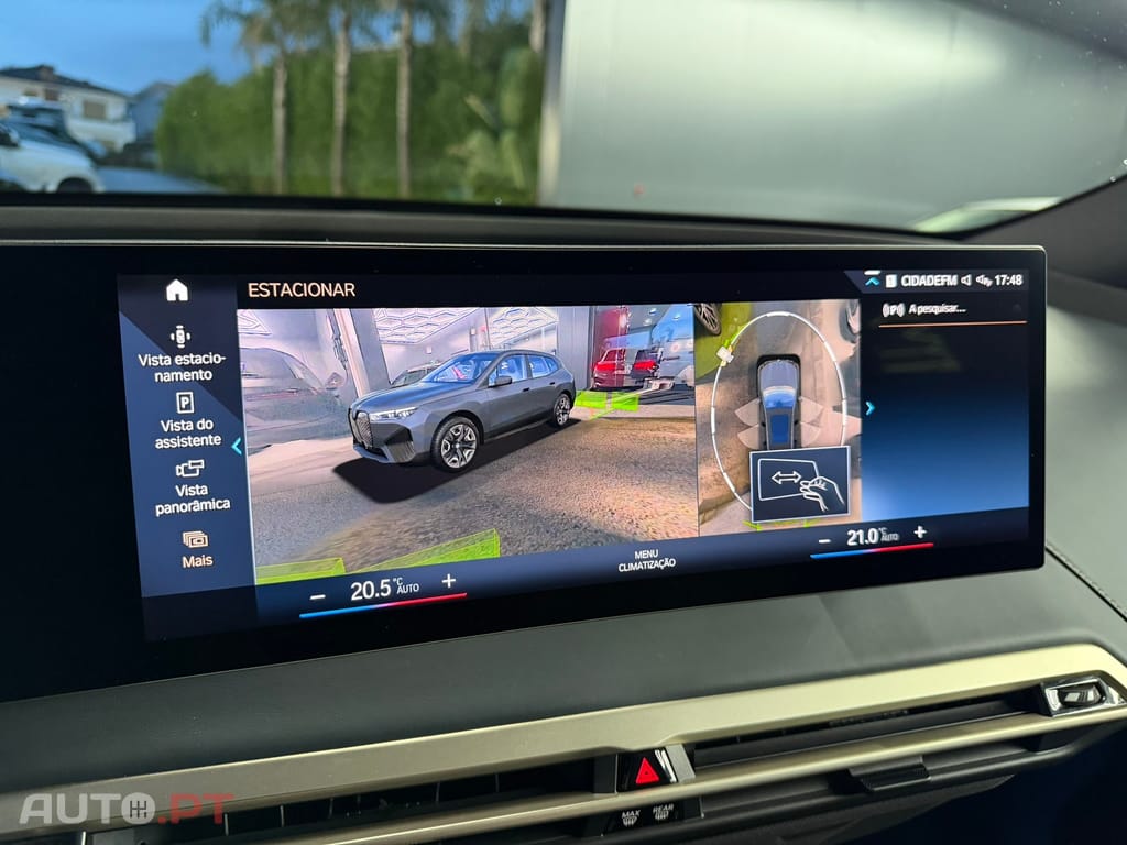 BMW iX xDrive 40 Pack Desportivo