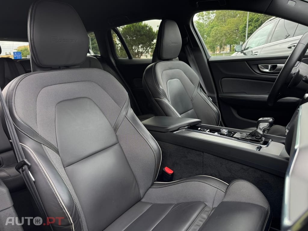 Volvo V60 2.0 D3 R-Design Geartronic
