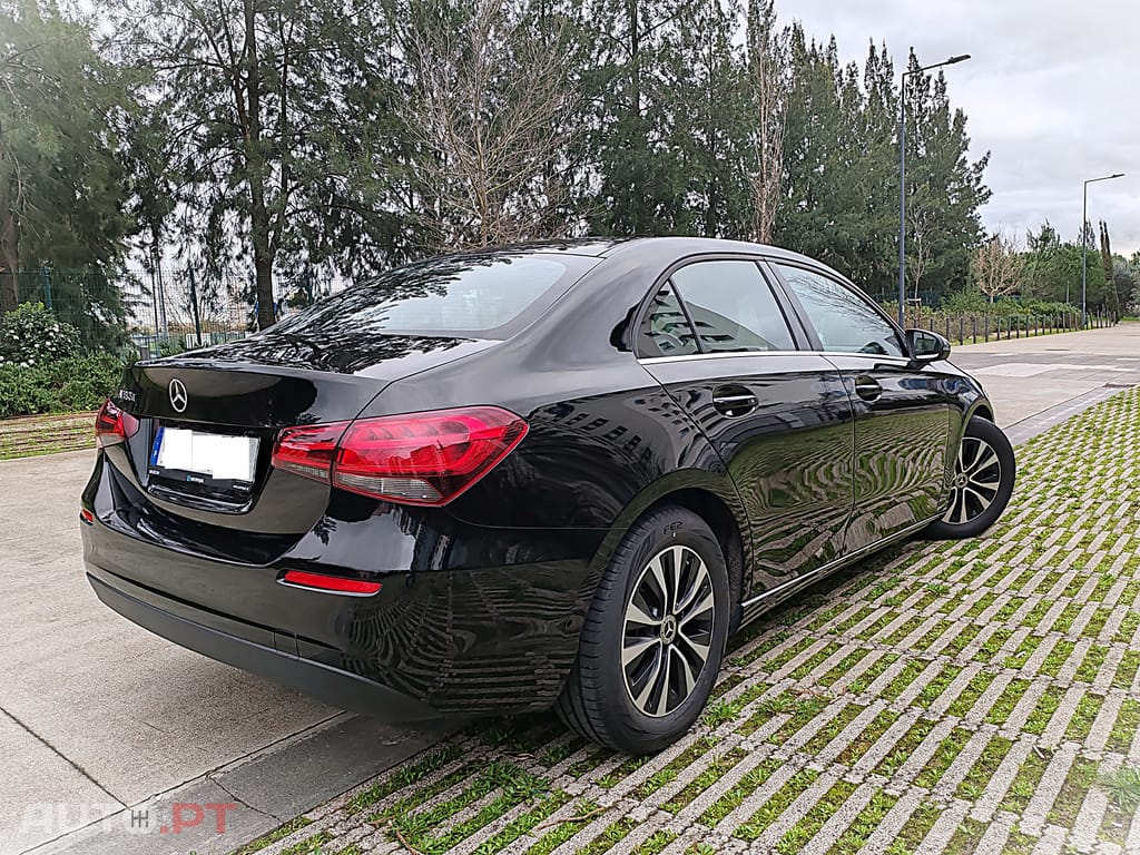 Mercedes-Benz A 180 d limousine style