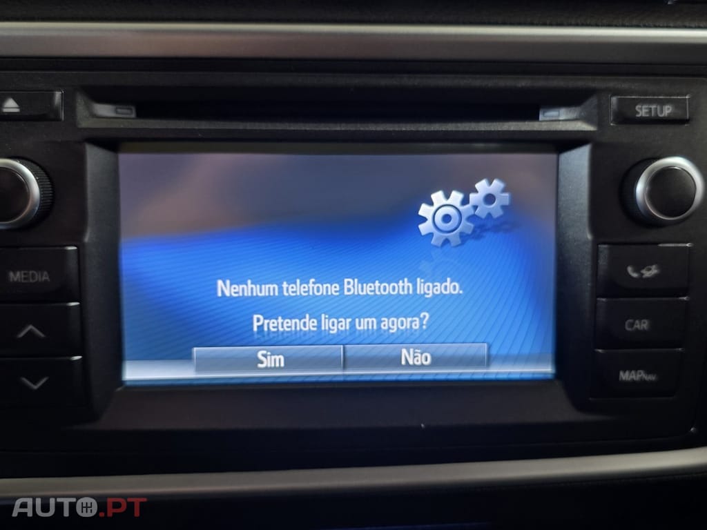 Toyota Auris Touring Sports 1.8 HSD Exclusive - Adaptada A Pessoas Com Mobilidade Reduzida