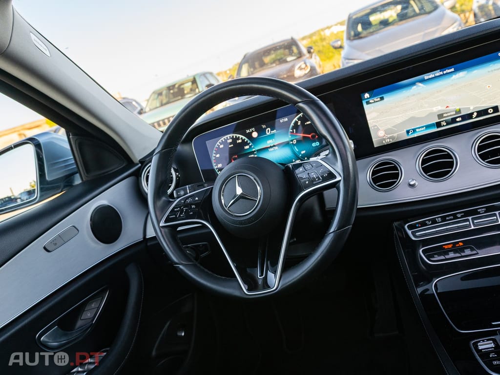 Mercedes-Benz E 300 de Avantgarde 4Matic