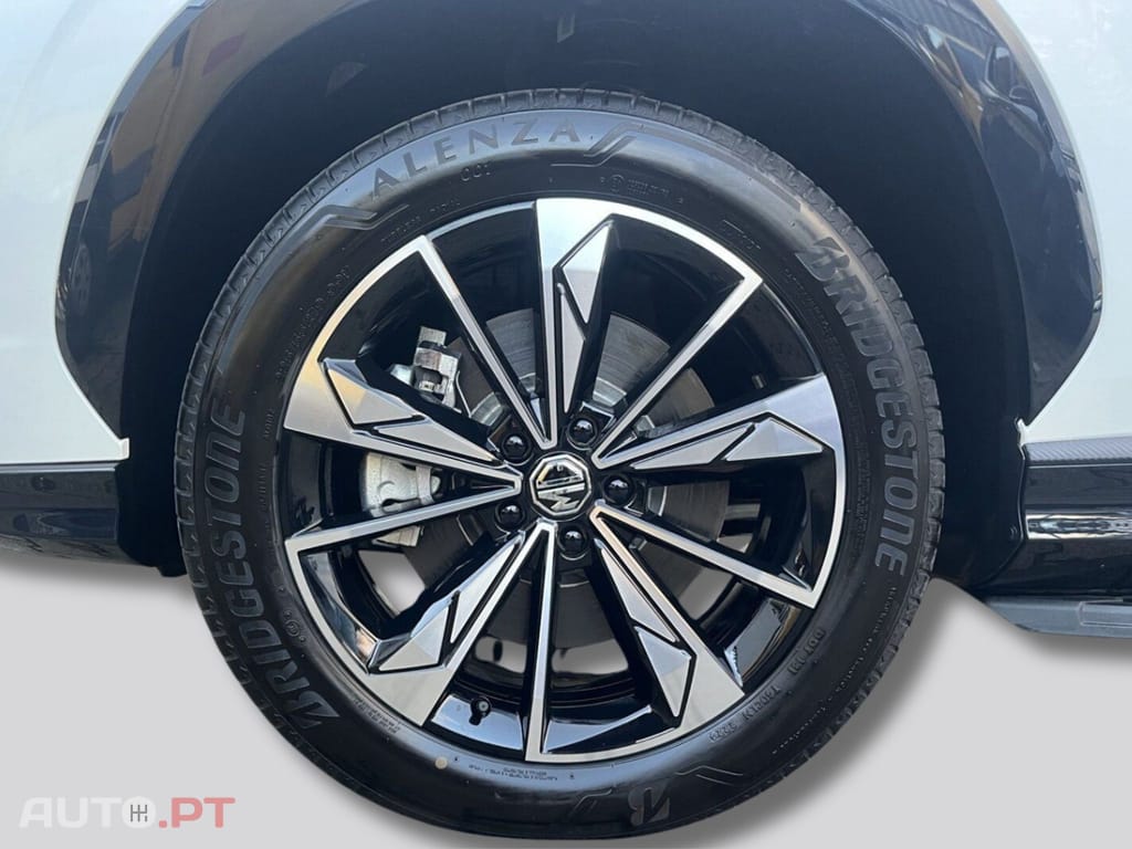 MG EHS I.V.A DEDUTIVEL PHEV LUX MY24 360°