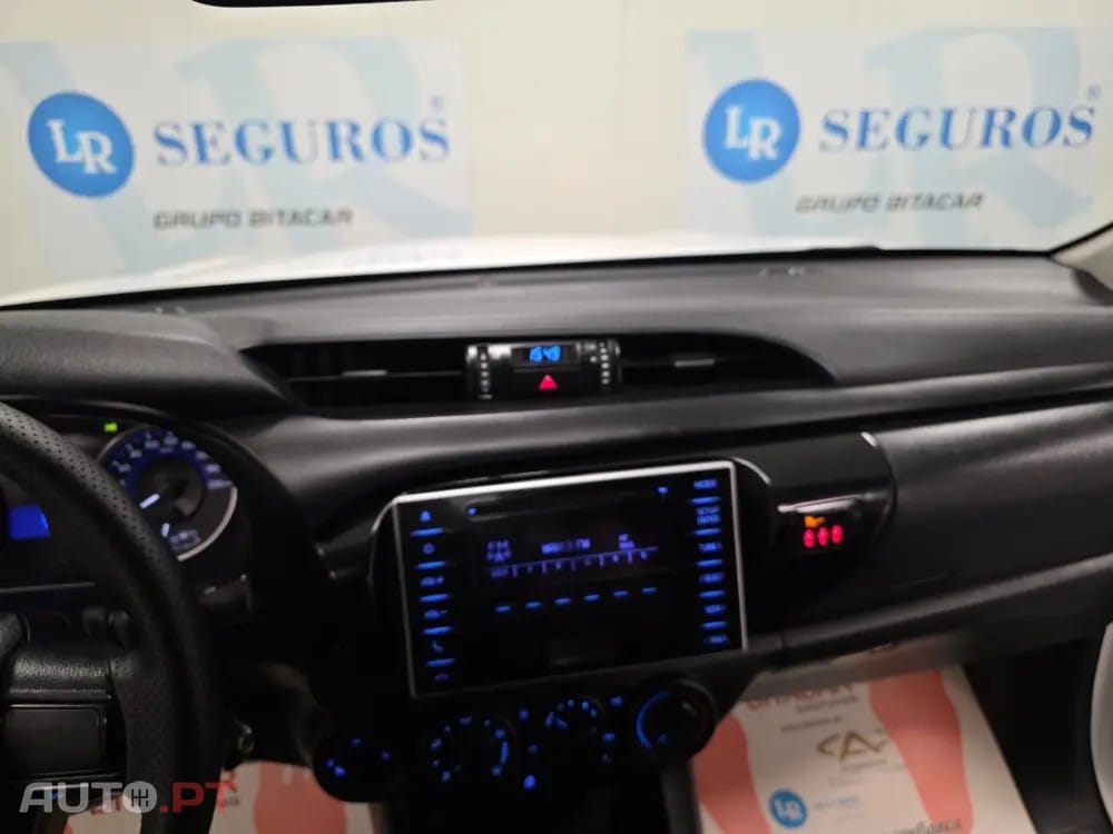 Toyota Hilux 2.4 D-4D 4WD CD CH