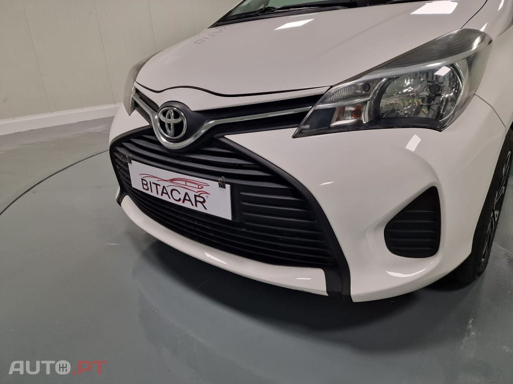 Toyota Yaris BIZZ 1.4 D-4D 90CV IVA DEDUTIVEL
