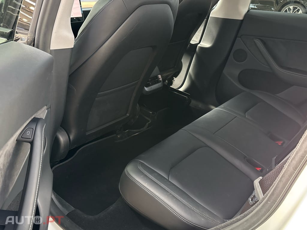 Tesla Model Y Long Range Tração Integral