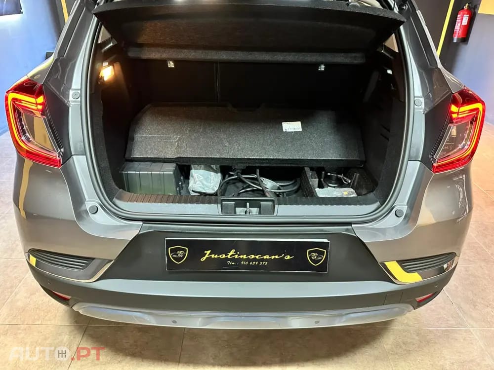 Renault Captur 1.6 E-Tech Plug-In Initiale Paris