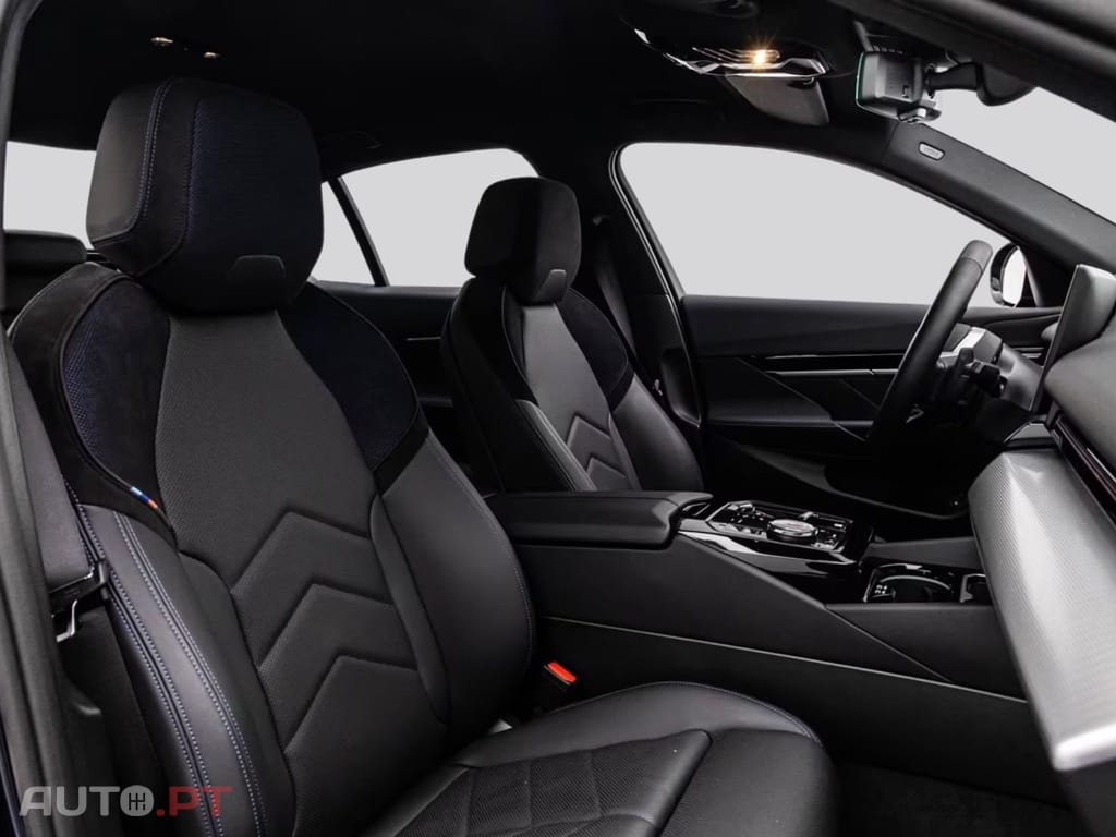 BMW 530 LIMOUSINE M SPORT I.V.A DEDUTIVEL