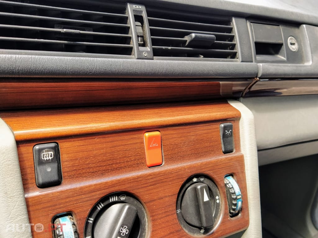 Mercedes-Benz 250 D