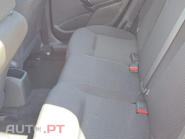 Peugeot 208 82 PureTech Style