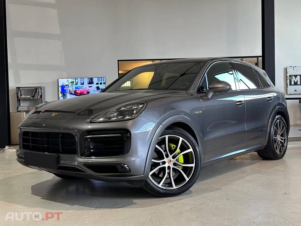 Porsche Cayenne E-Hybrid Bose