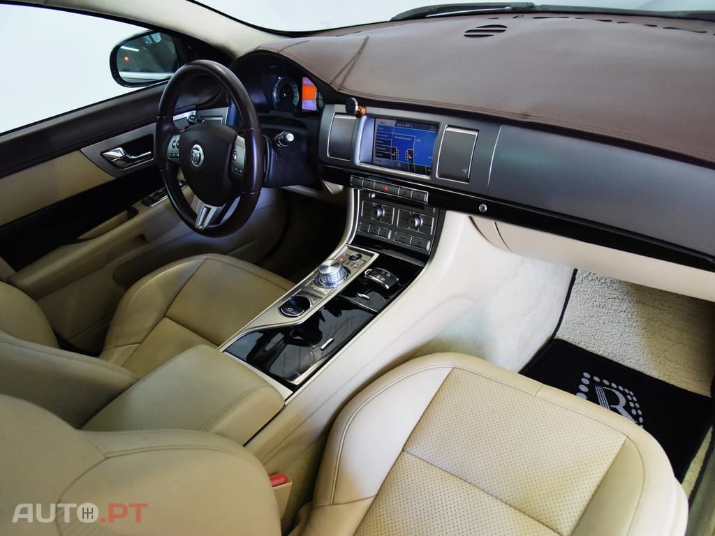 Jaguar XF S 3.0D V6 LUXURY