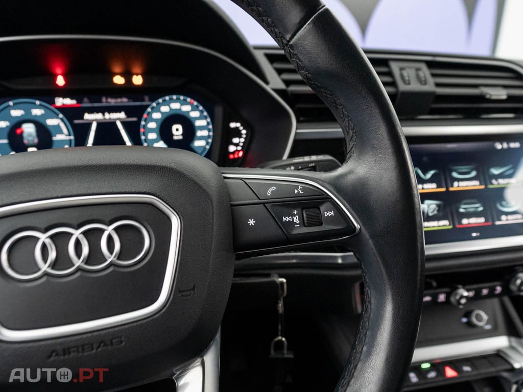 Audi Q3 45 TFSIe S tronic