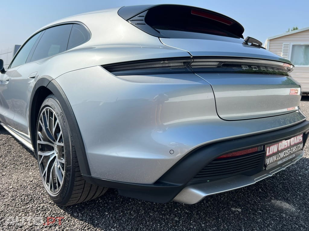 Porsche Taycan CT 4