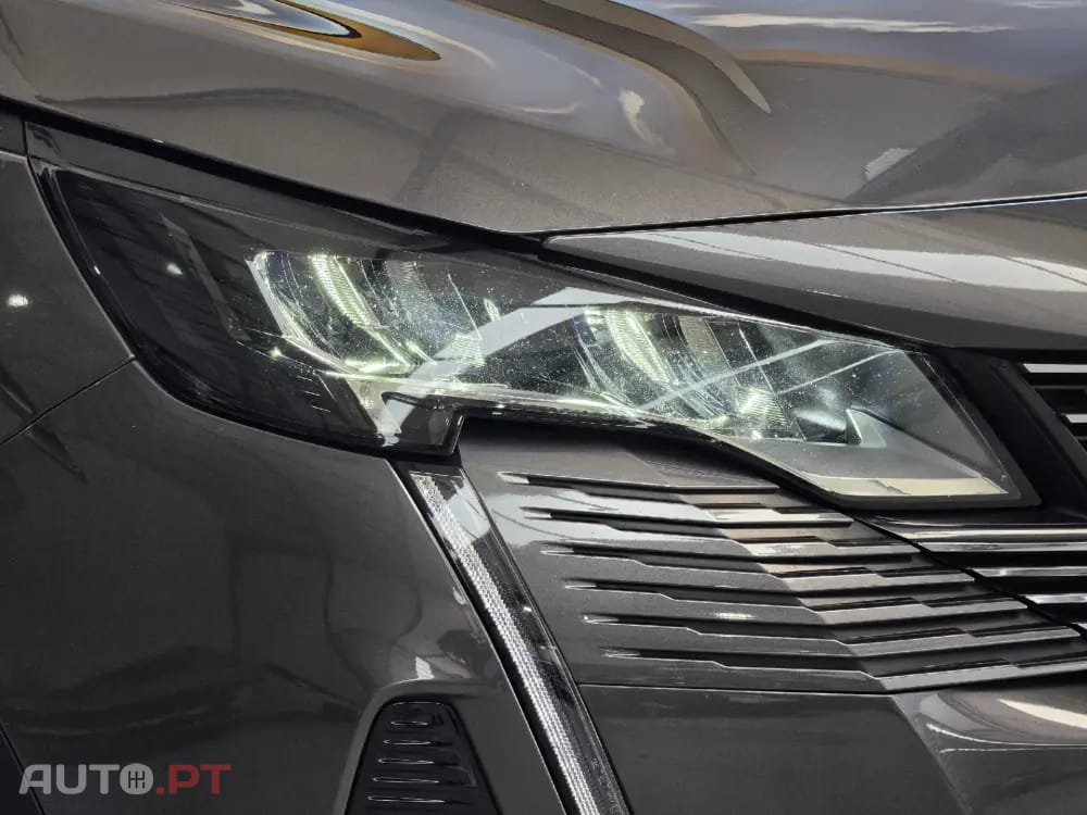 Peugeot 3008 1.6 Hybrid Allure e-EAT8