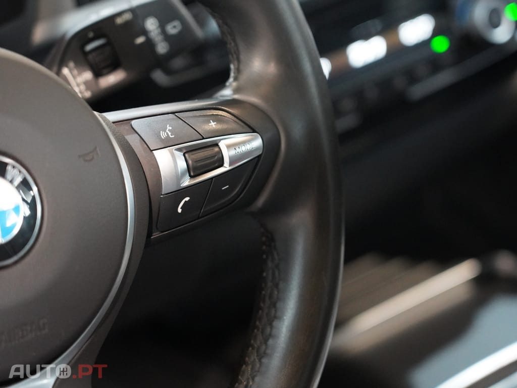 BMW 318 i Touring Pack M Auto