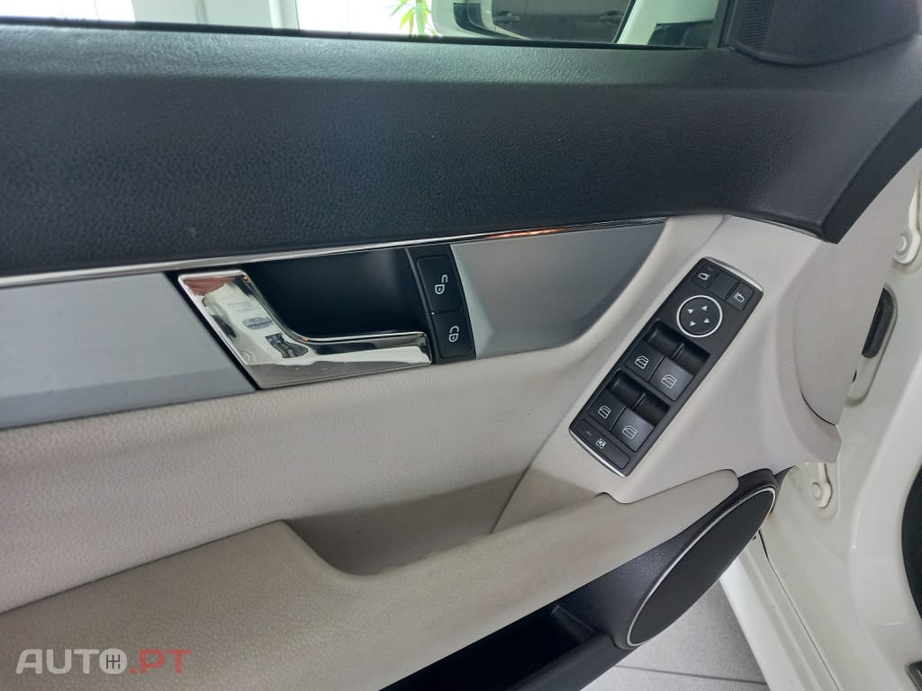 Mercedes-Benz C 220 CDi Avantgarde BlueEfficiency