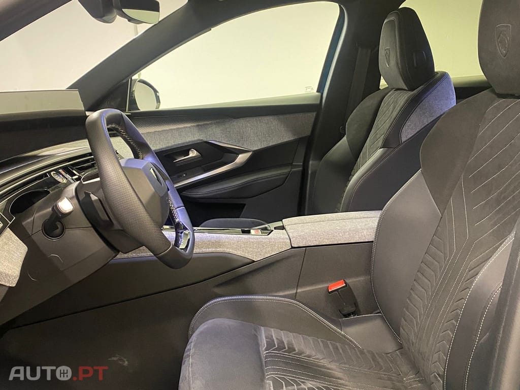 Peugeot E-3008 73 kWh GT