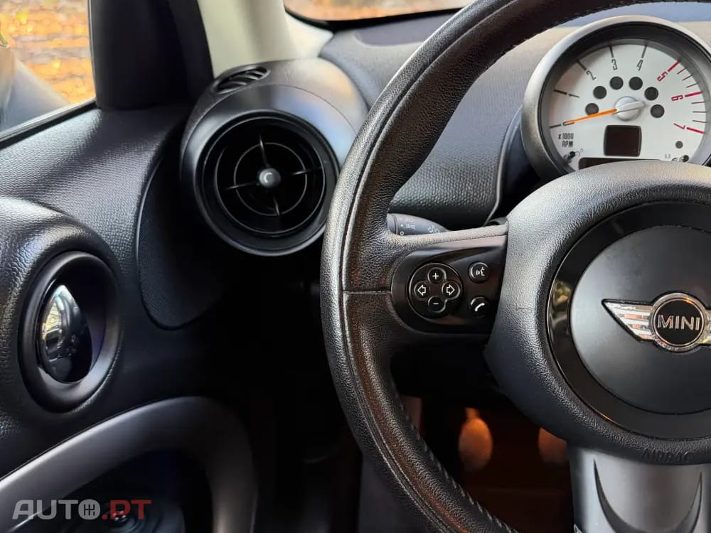 MINI Countryman One D