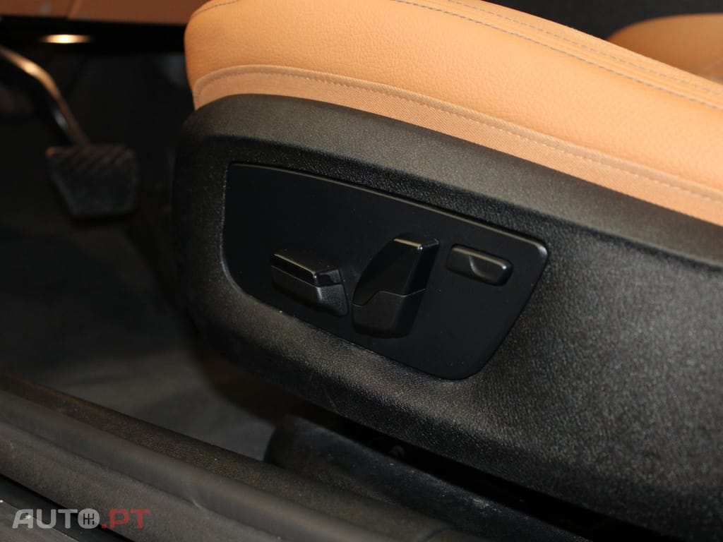 BMW 520 D TOURING LINE SPORT I.V.A DEDUTÍVEL