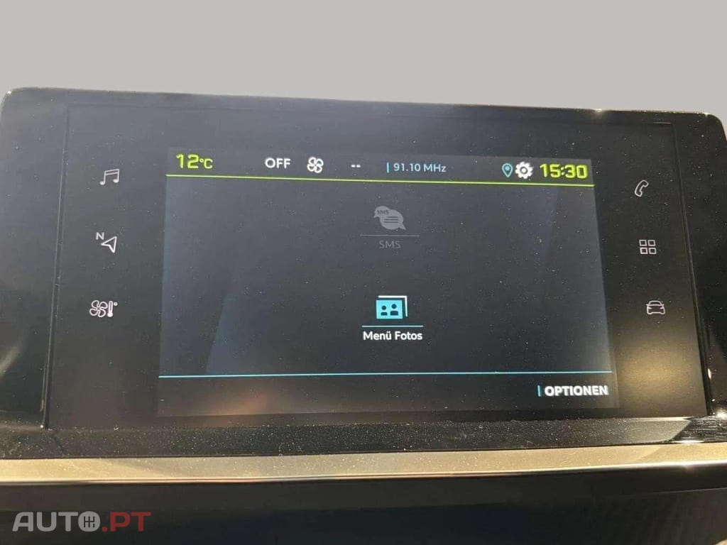 Peugeot E-2008 Active