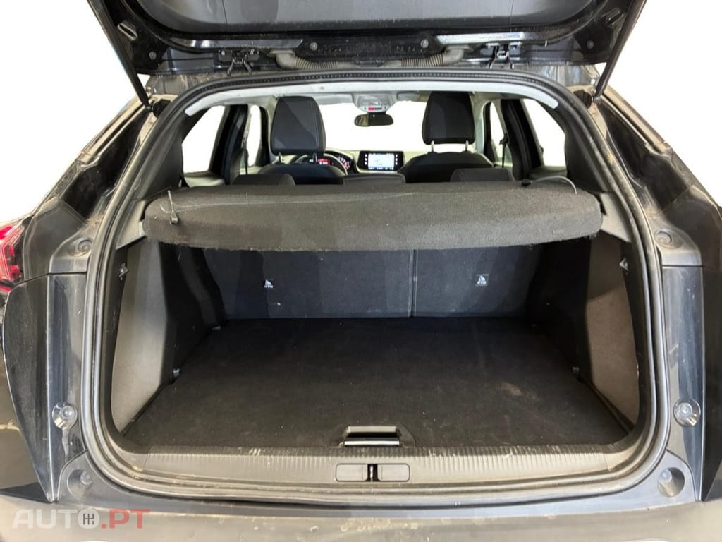 Peugeot 2008 1.2 PureTech Allure EAT8