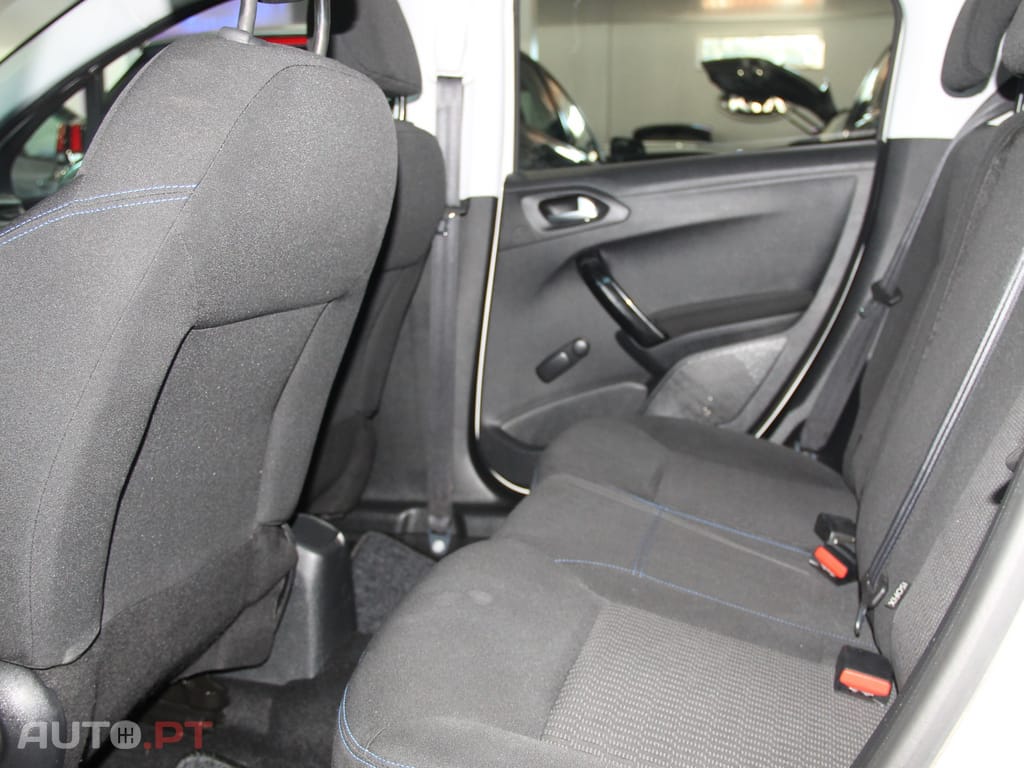 Peugeot 208 1.5 BlueHDi Active