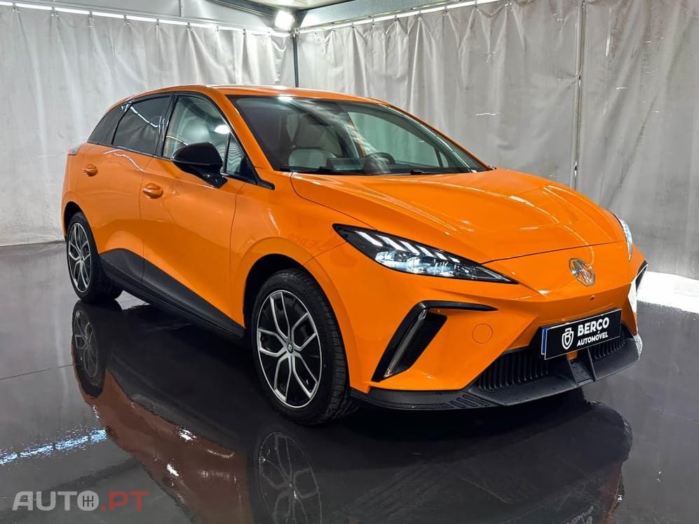 MG MG4 64 kWh Luxury