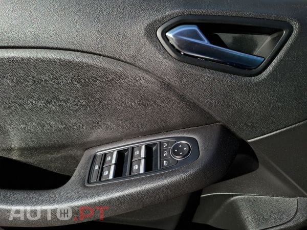 Renault Clio TCe 100 Intens