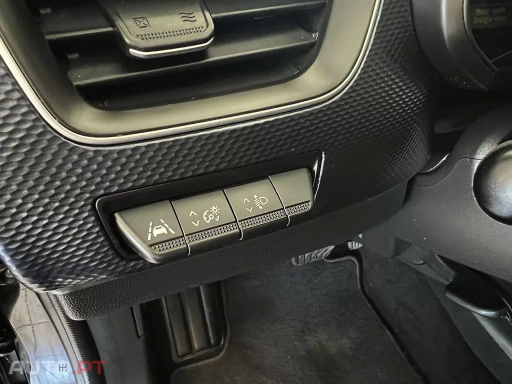 Renault Arkana 1.6 E-Tech Business