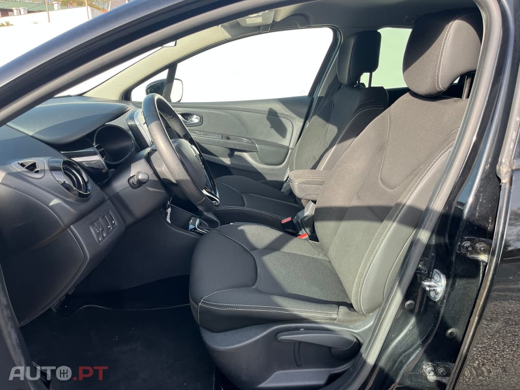Renault Clio Sport Tourer 1.5 dCi Dynamique S EDC