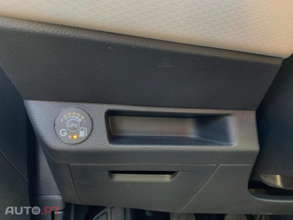 Renault Clio 1.0 TCe Techno Bi-Fuel