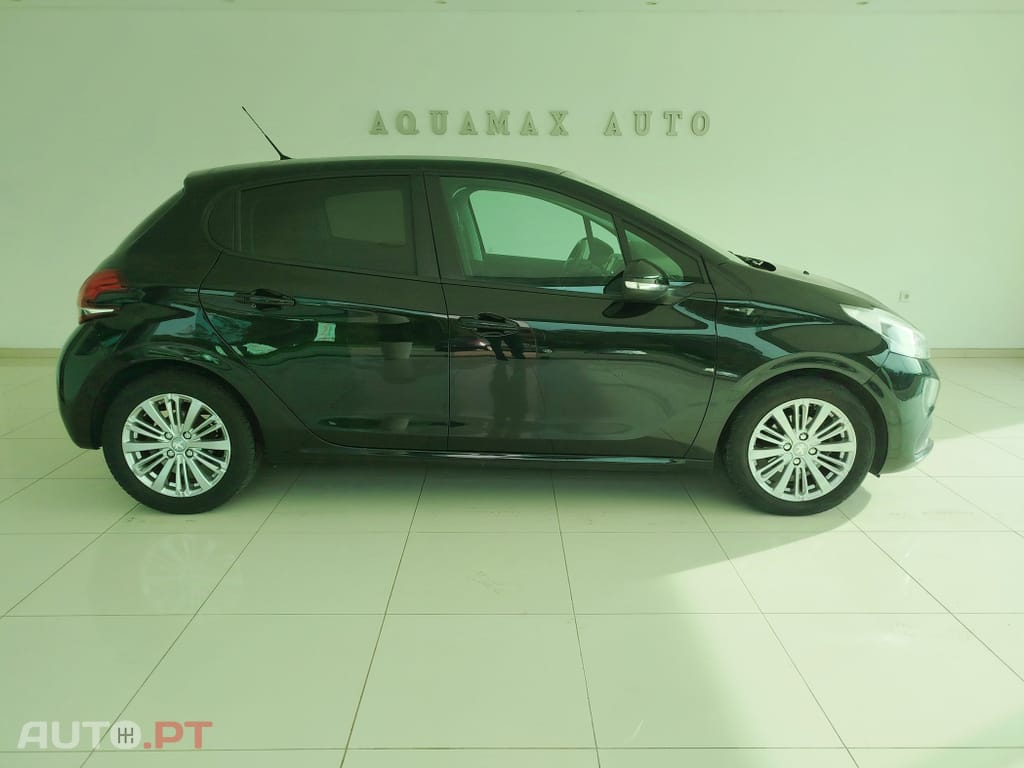 Peugeot 208 1.5 BlueHDi Signature