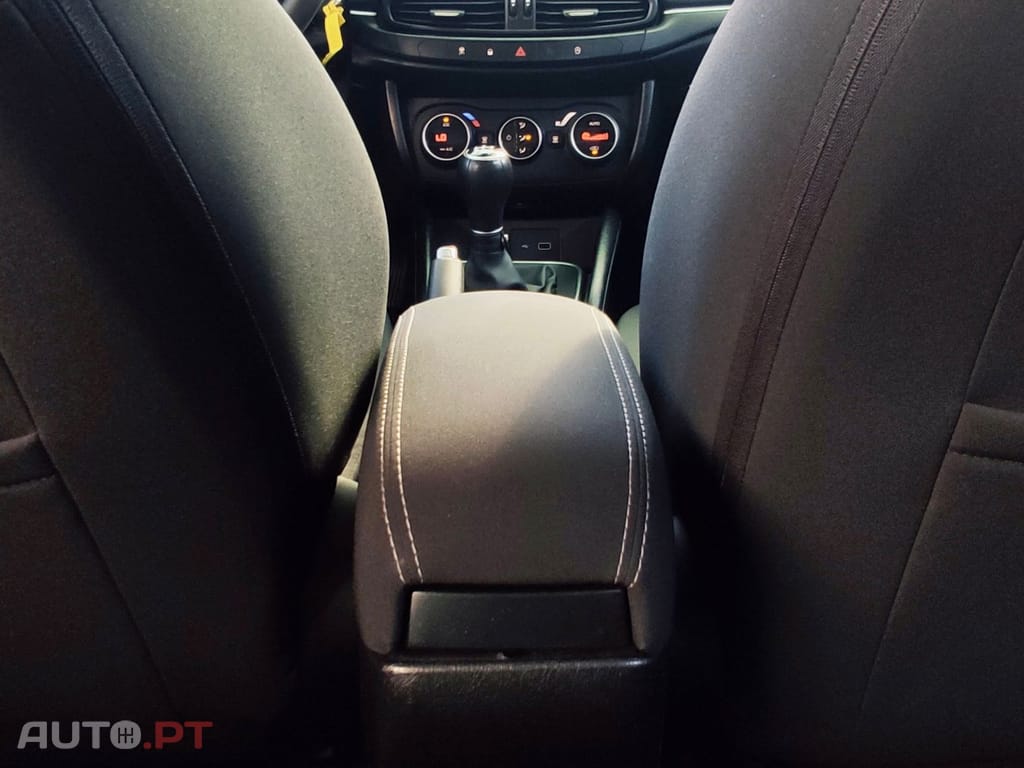 Fiat Tipo Lounge Tech