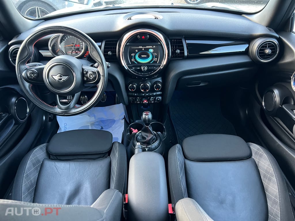 MINI Cooper Cooper D