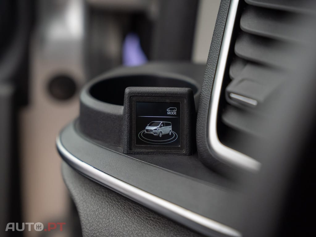 Ford Tourneo 1.0 EcoBoost Titanium PHEV