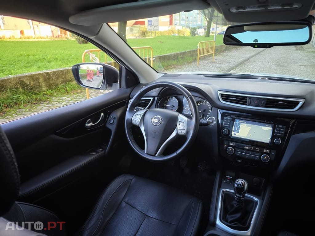 Nissan Qashqai 1.5 dCi N-Connecta 18